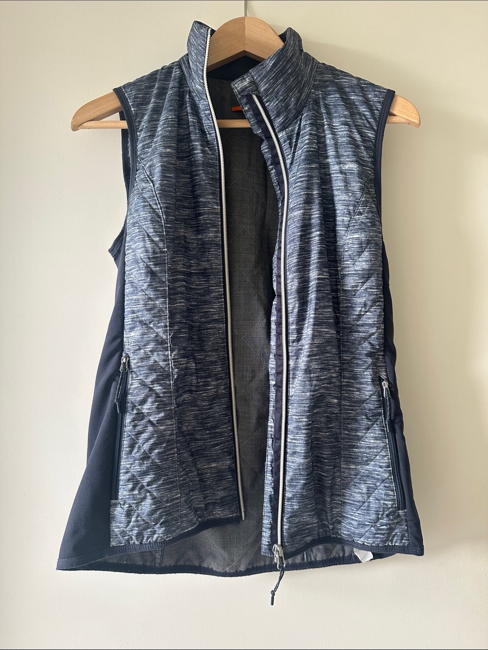 Icebreaker Women's MerinoLoft helix in Fraser Peaks QuiltedVest small